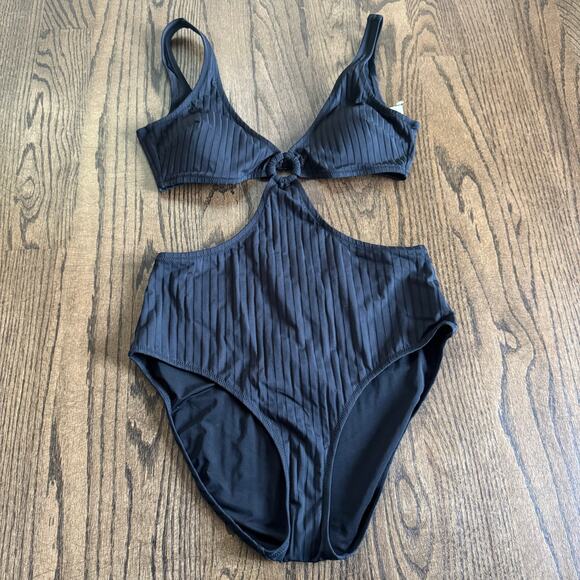 Aerie Womens Black Ribbed Cut Out Ring One Piece Monokini Swim Suit Size Large - Picture 1 of 12